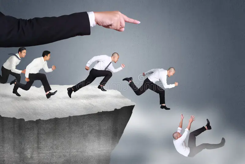Leadership Mistakes to Avoid in the Digital Age Conceptual Visualization