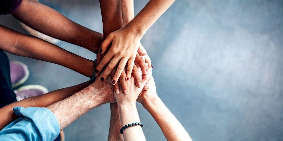 How Healthy Living Improves Social Relationships