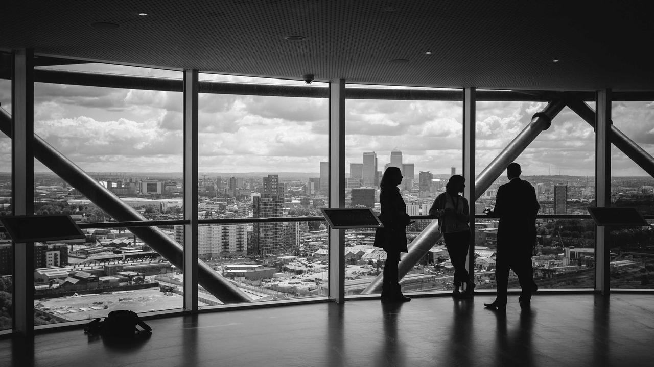 Top Tech Trends to Watch in 2026 Conceptual Visualization